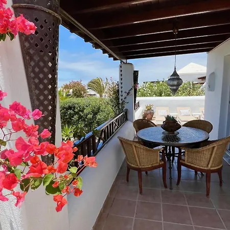 Holiday home Casa Casablanca Carlos Park, Tranquil Yet Area 15 Minutes Walk To Town Centre