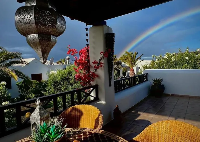 Casa Casablanca Carlos Park, Tranquil Yet Area 15 Minutes Walk To Town Centre Σπίτι διακοπών