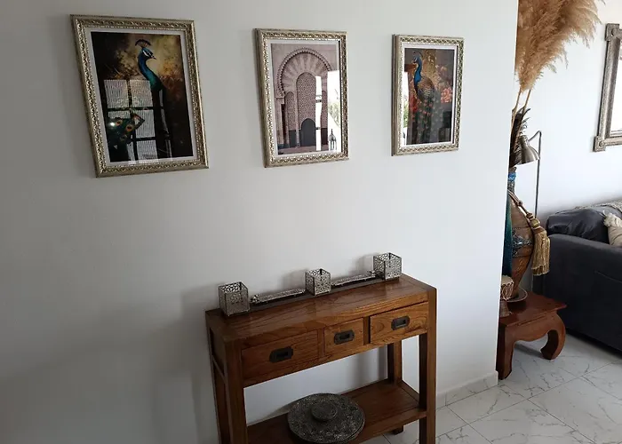 Semesterbostad Casa Casablanca Carlos Park, Tranquil Yet Area 15 Minutes Walk To Town Centre Playa Blanca (Lanzarote)